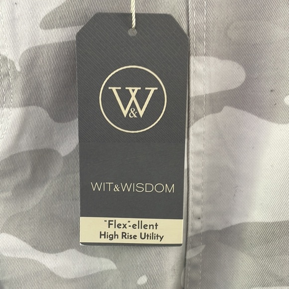 Wit and Wisdom pants from Nordstrom high Rise Utility style - Picture 3 of 9